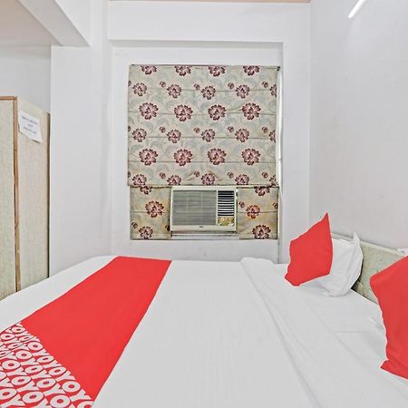 Oyo 27695 Hotel Relation Kanpur Exterior photo