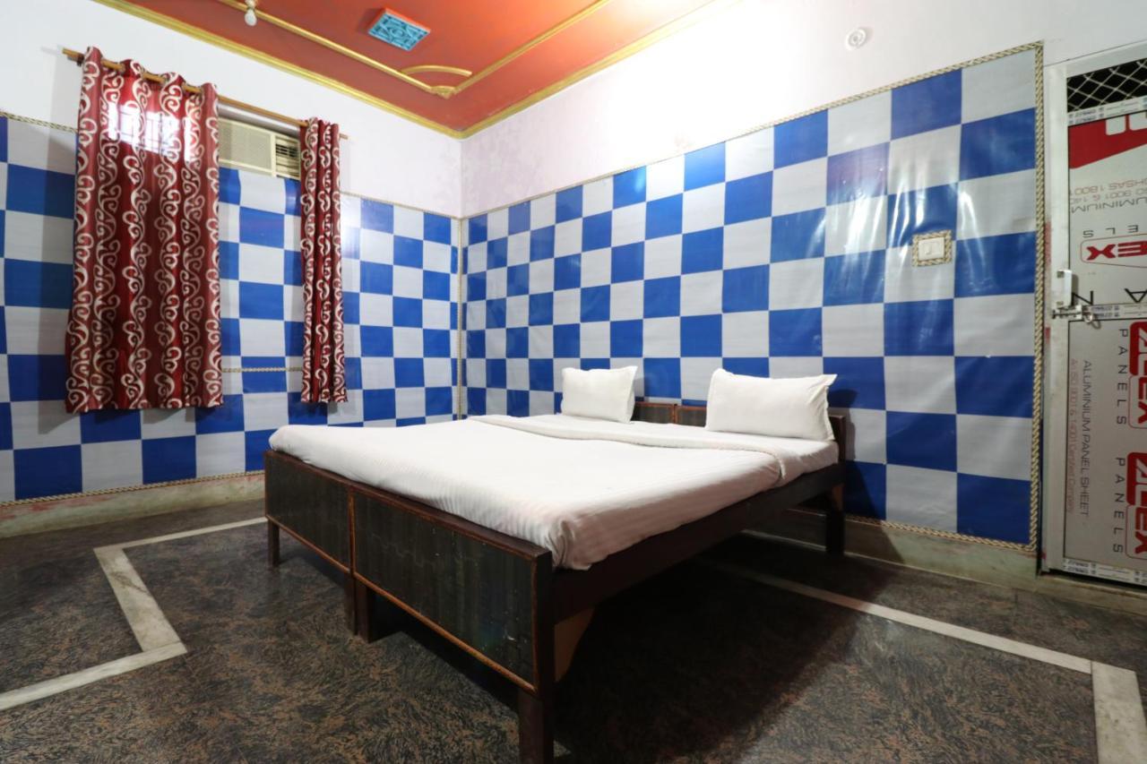 Oyo 27695 Hotel Relation Kanpur Exterior photo