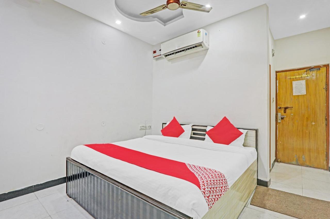 Oyo 27695 Hotel Relation Kanpur Exterior photo