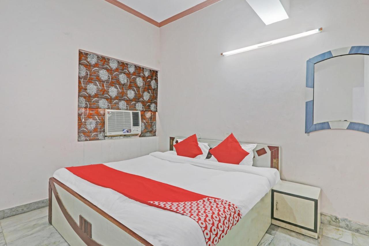 Oyo 27695 Hotel Relation Kanpur Exterior photo